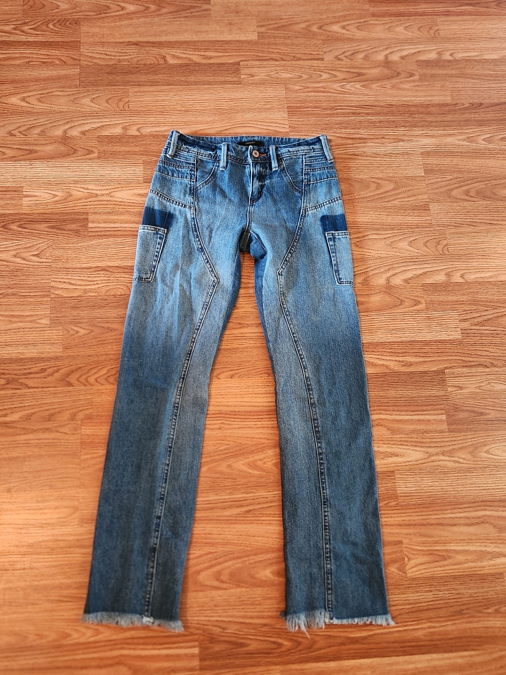 Forever 21 Women's Light Blue Denim Jeans with Contrast Pocket Detail